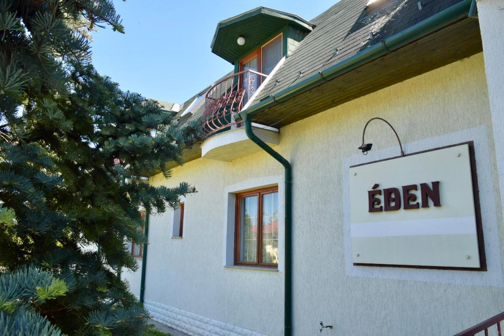 Eden Panzio Aparthotel Buk Exterior photo